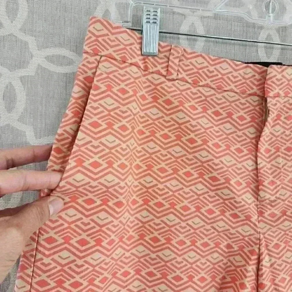 Banana Republic Geometric Print Orange/tan Shorts Women's Size 6 - Picture 3 of 6